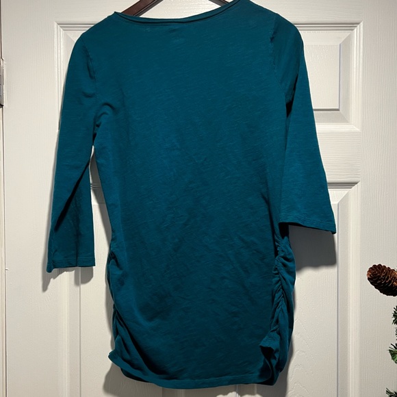 Bundle 2 maternity items, black stretch soft leggings + teal ruched rose top - Picture 6 of 7